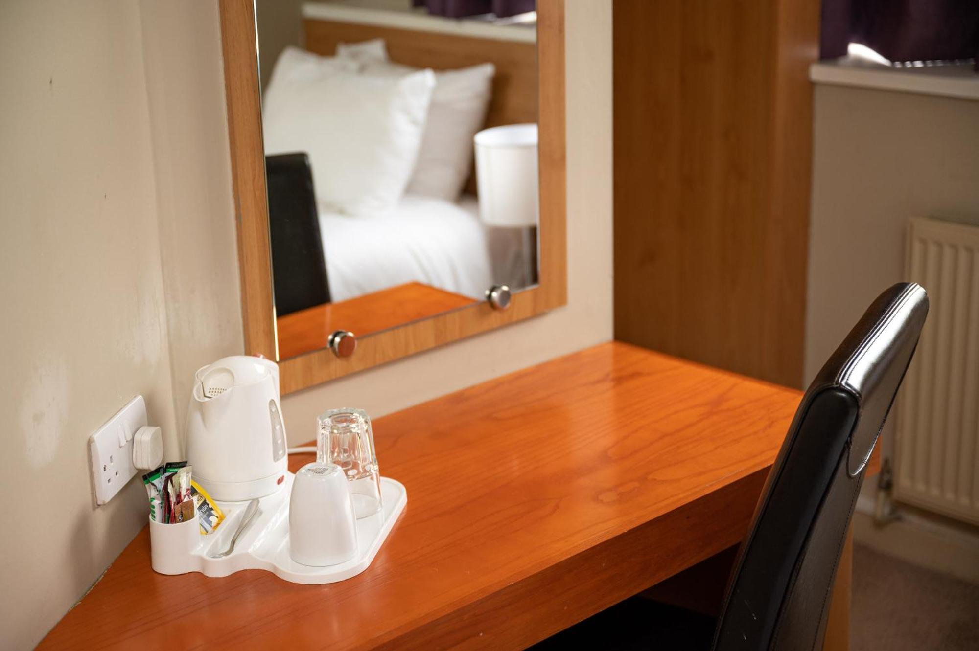 The Titan Hotel ไคลด์แบงก์ ภายนอก รูปภาพ